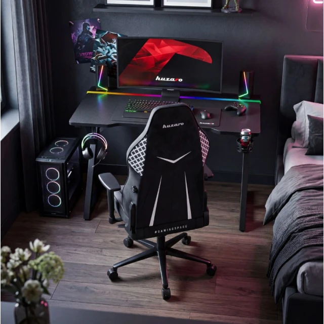 Ігровий стіл Huzaro Hero 2.4 RGB Black (5900415031703)