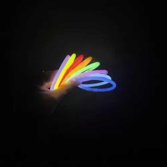 Световые палочки-браслеты Kruzzel 100 шт (5900779948259)