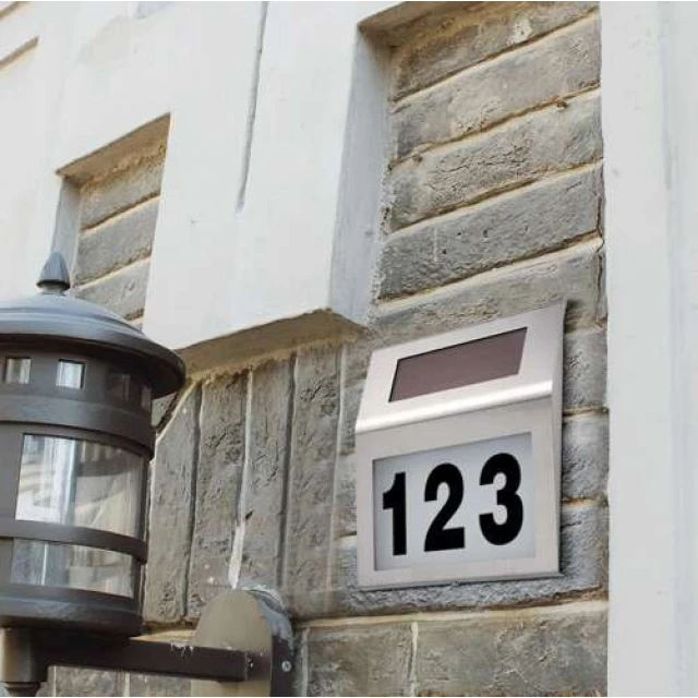 Номер будинку з підсвічуванням на сонячній батареї Izoxis (5900779952607)