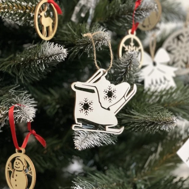 Набір дерев'яних ялинкових куль Ruhhy 9 см 20 шт White (5900779954373)