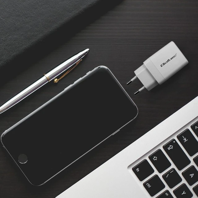 Мережевий зарядний пристрій Qoltec 51825 45 Вт GaN 1x USB-C PD 1x USB QC 3.0 White (5901878518251)