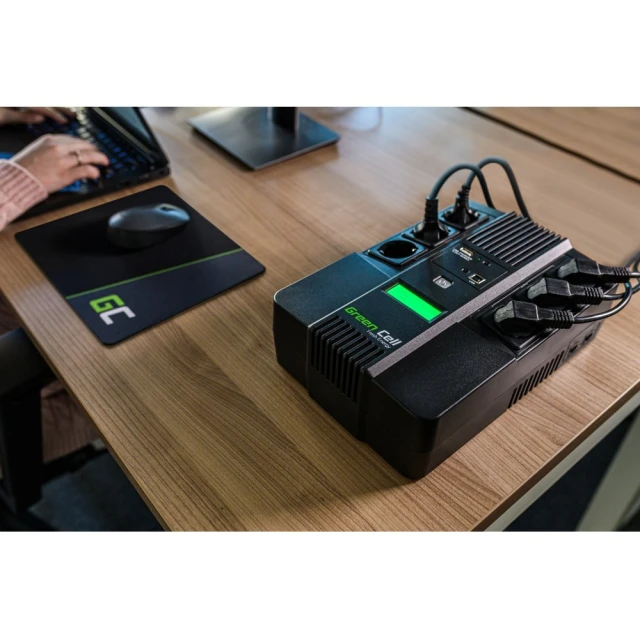 Источник бесперебойного питания Green Cell AIO 600 ВА 360 Вт (UPS06)