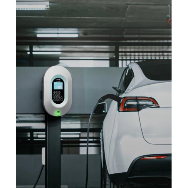 Зарядна станція AC STAG EV CORE 11 кВт з кабелем (5903022040700)
