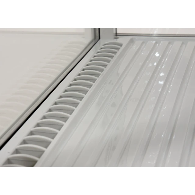 Вітрина холодильна Yato 78 л 42x38x96 см White (5906083003523)