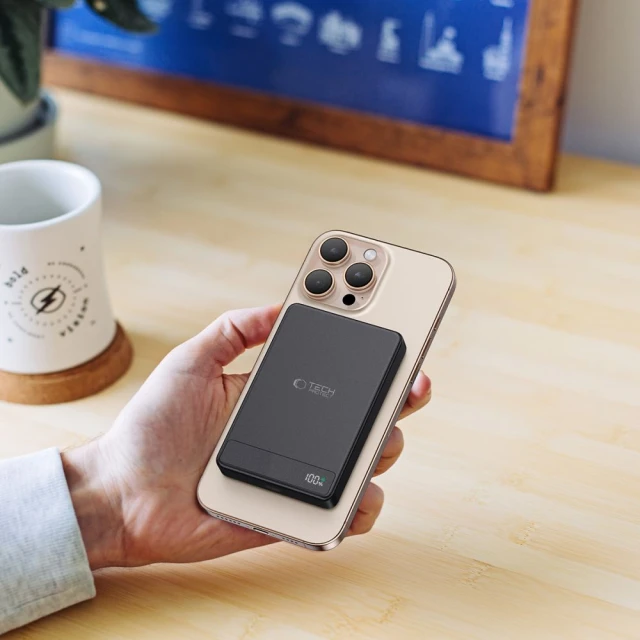 Портативний зарядний пристрій Tech-Protect PB33 LifeMag 5000mAh Black with MagSafe (5906302309580)