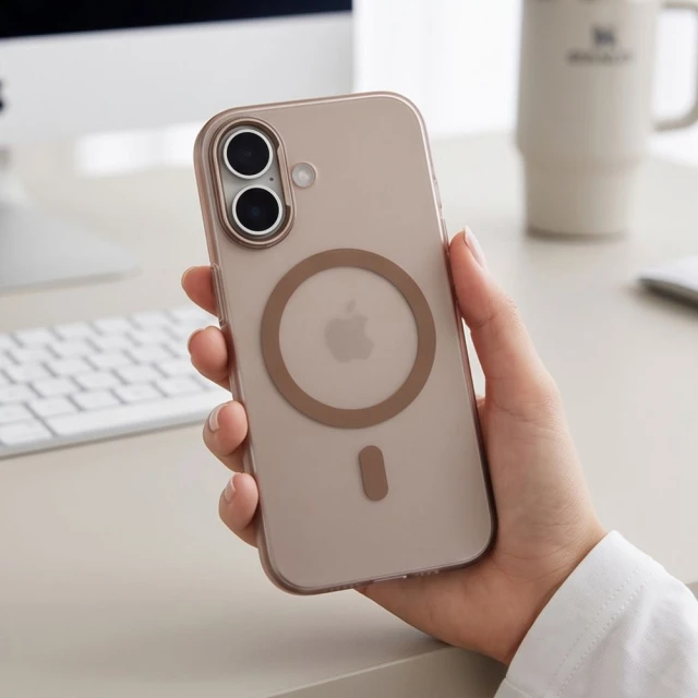 Чехол Tech-Protect Magzero для iPhone 17 Gold (5906302324958)
