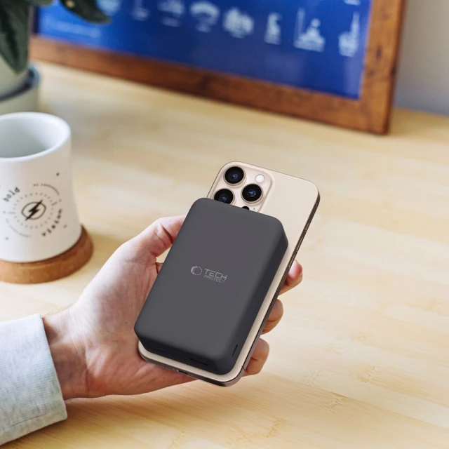 Портативний зарядний пристрій Tech-Protect PB12 LifeMag 20000 mAh Black with MagSafe (5906302375790)