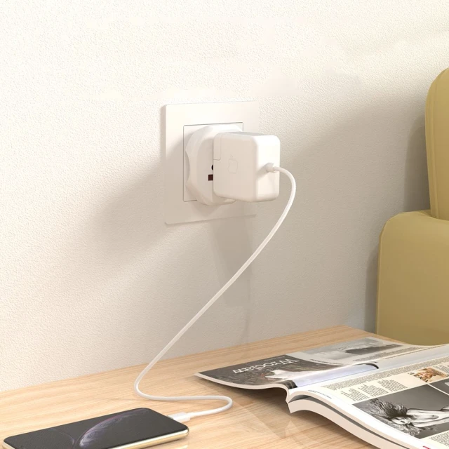 Перехідник мережевий Tech-Protect Universal Travel Adapter White (5906302380459)