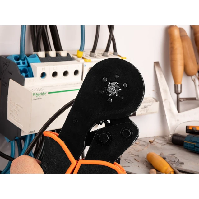 Прес-кліщі для наконечників Neo Tools 6 матриць 0,1-16 мм² (01-548)