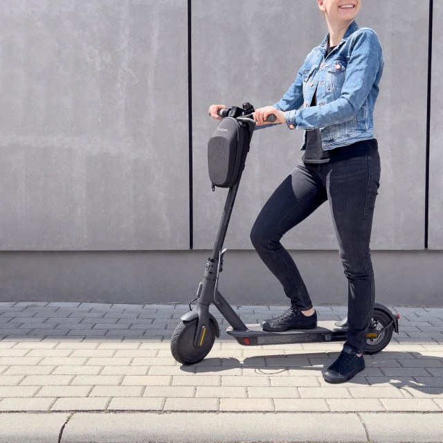 Сумка на руль для самоката Wozinsky Waterproof Electric Scooter Bag Black (WSB1BK)