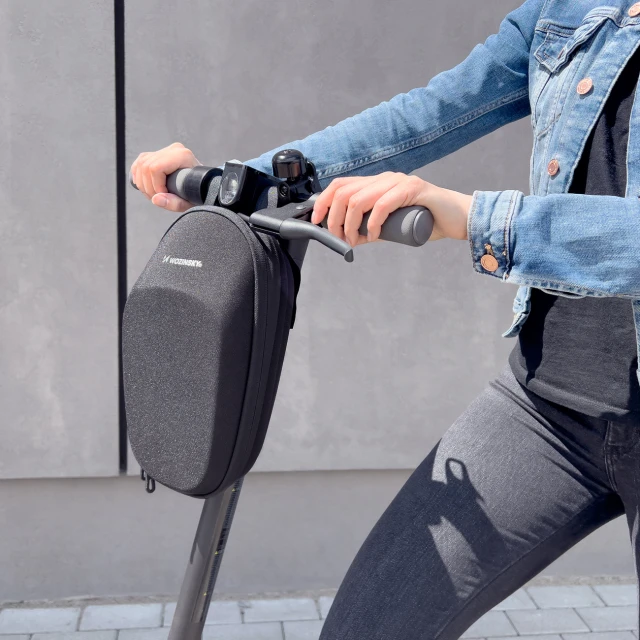 Сумка на руль для самоката Wozinsky Waterproof Electric Scooter Bag Black (WSB1BK)