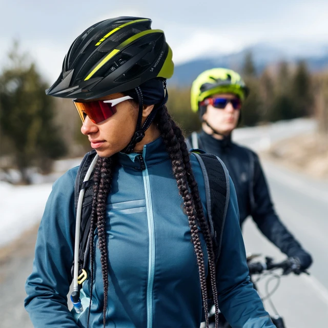 Велосипедний шолом Wozinsky MTB з задньою USB-лампою L Black-Yellow (5907769380914)