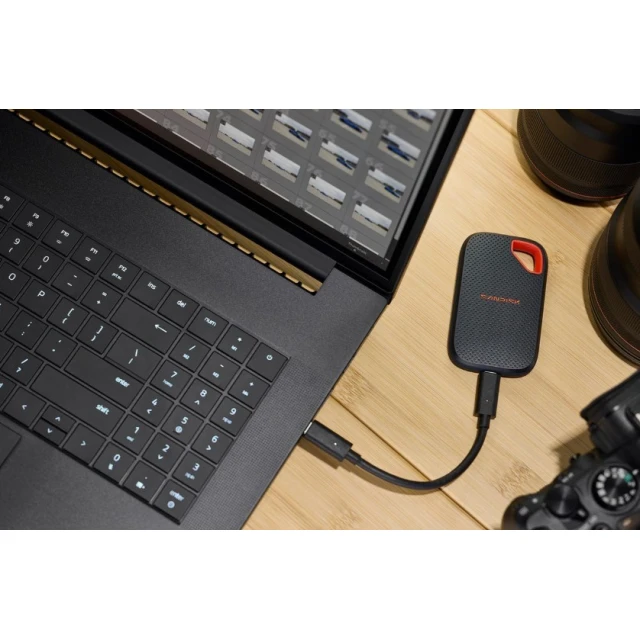 Внешний SanDisk SSD Extreme Portable Tripel USB 1 ТБ 2000 МБ/с чтение 1800 МБ/с запись (619659223151)