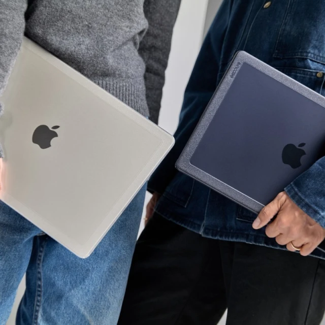 Чохол Incase Hardshell Case для MacBook Pro 16 M1 | M2 | M3 | M4 (2021-2024) Clear (INMB200754-CLR)