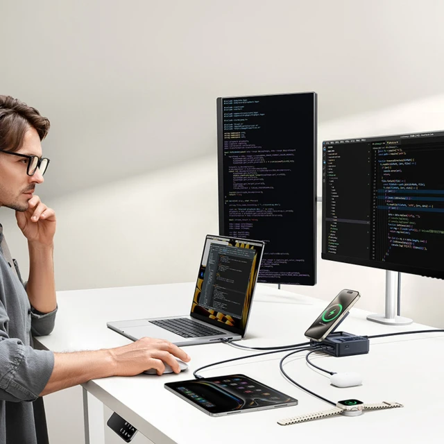 Зарядна станція Baseus NOMOS 140W Qi2 5в1 бездротова зі складним кабелем USB-C і цифровим дисплеєм Black (6932172673406)