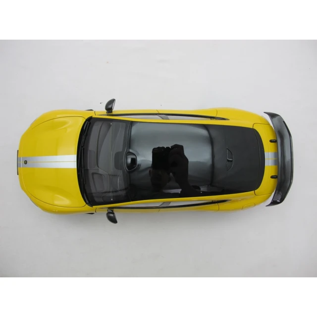 Модель автомобіля Xiaomi SU7 Ultra 1:18 Lightning Yellow (6932554465667)