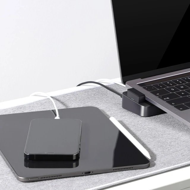 USB-хаб підставка Joyroom USB-C to USB-A/USB-C/RJ45/HDMI/Thunderbolt для MacBook Pro Grey (S-H121-GRAY)