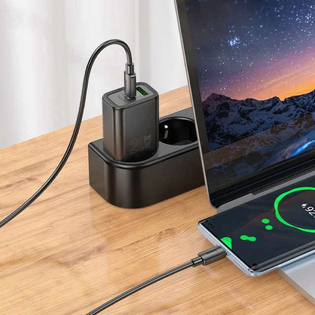 Зарядное устройство Hoco N60 USB C QC PD 20W + кабель USB C to USB C White (6942007648660)