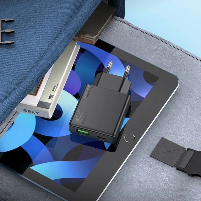 Мережевий зарядний пристрій Hoco N38 Slim USB-A + USB-C QC3.0 PD 20W Black (6942007659178)