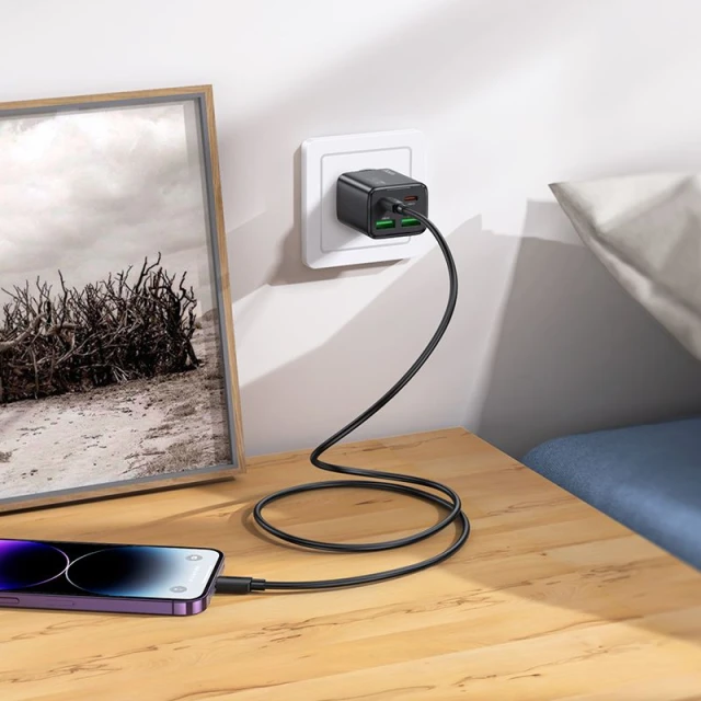 Мережевий зарядний пристрій Hoco N56 2×USB-C + 2×USB-A QC3.0 PD 30W + кабель USB-C to Lightning Black (6942007659291)