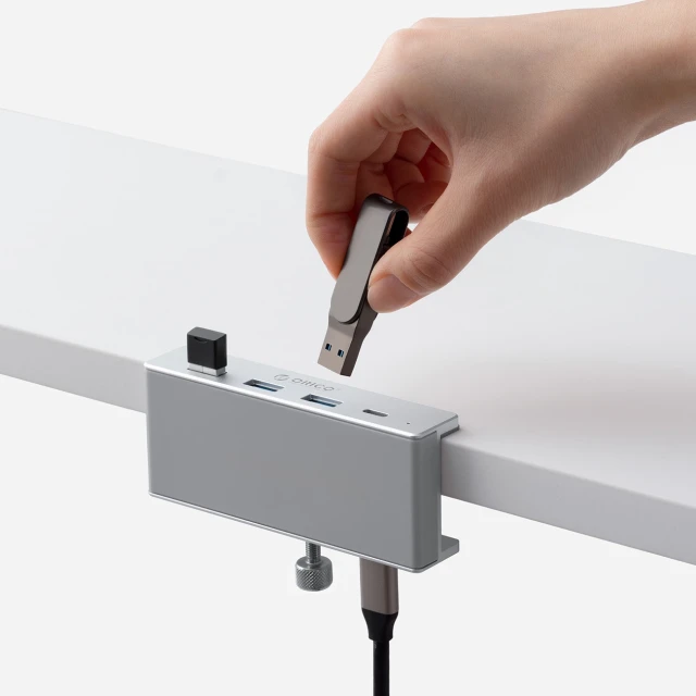 Hub Orico MH4PC монтируемый на зажим USB-C 3xUSB-A 3.0 1xUSB-C 3.0 Silver (6942227138002)