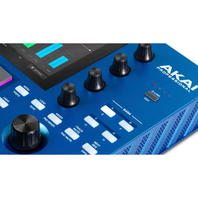 DJ-контролер Akai MPC ONE GEN2 (694318027028)