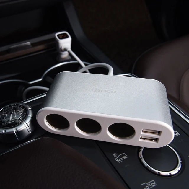 Разветвитель автомобильный HOCO Z13 3в1 с дисплеем + 2x USB A 2.1A Silver (6957531050896)
