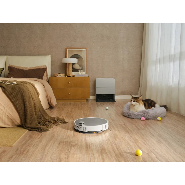 Робот-пилосос Roborock Saros 10 White (6970995783612)