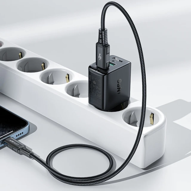 Мережевий зарядний пристрій Acefast A33 QC 18W 2xUSB-А White (A33 white)