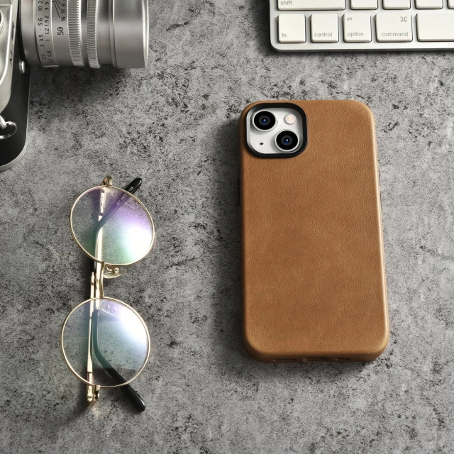 Чохол iCarer Oil Wax Premium Leather Case для iPhone 14 Plus Brown with MagSafe (WMI14220703-TN)