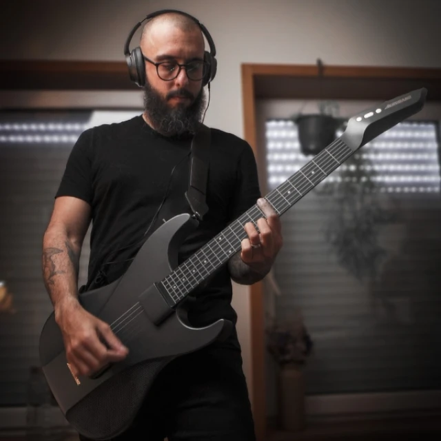 Гітара інтелектуальна AeroBand MIDI Black (AG01V2B-B)