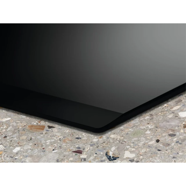 Індукційна варильна поверхня Electrolux EIV644 60 см 4 зони PowerBoost Black (7332543590421)