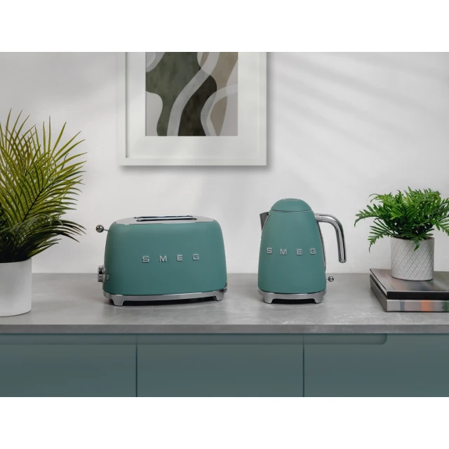 Електрочайник Smeg 50s Style Emerald Green (8017709329617)