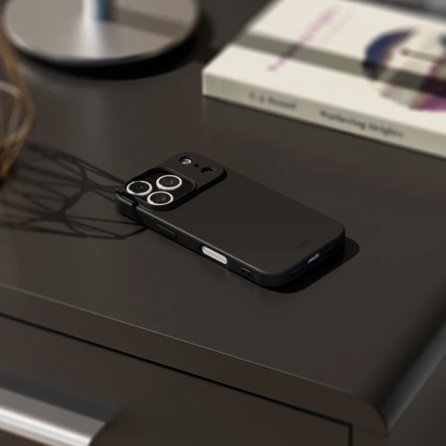 Чохол SBS Instinct для iPhone 17 Pro Max Black (8018417525049)