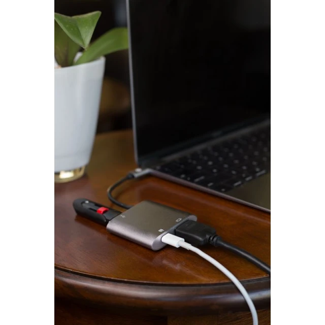 Адаптер Kanex USB-C to VGA с Power Delivery 60W 1.5A (K181-1278)