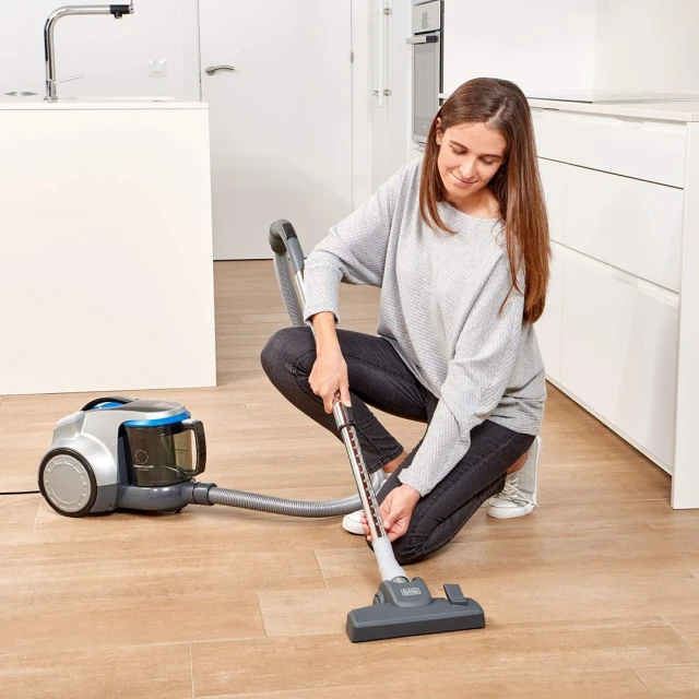 Пилосос безмішковий Black&Decker BXVML700E 700W 2л 395x265x265 мм (ES9480000B)