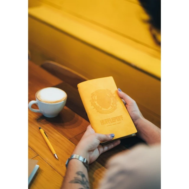 Шкіряний дорожний блокнот Harry Potter Hufflepuff 12x19.6 см Yellow (CTBV019)