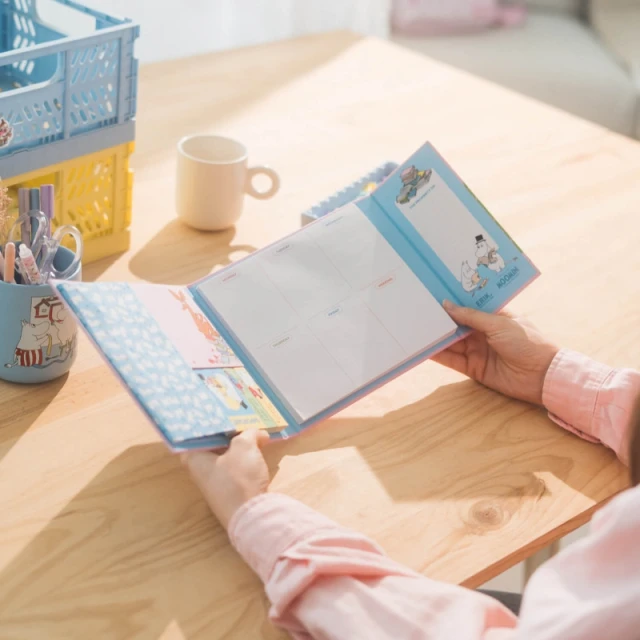 Планер тижневий Moomin A4 з липкими листочками (PSNA010)