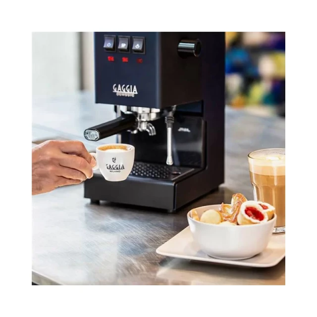 Кофеварка рожковая Gaggia Classic Evo 15 bar Black (8720389026607)