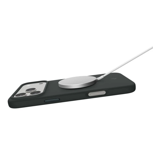 Чохол Spigen Silicone Fit для iPhone 17 Pro Green with MagSafe (ACS10336)