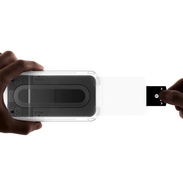 Захисне скло Spigen Glas.tR EZ Fit Pro HD AC для iPhone 18 Pro Clear (8800337251579)