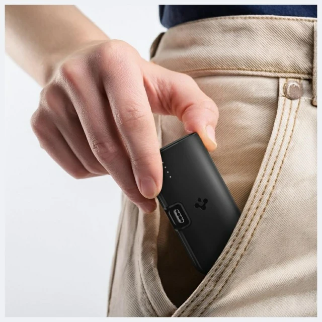 Портативний зарядний пристрій Spigen 22.5W 5000 mAh Black (ABA09022)