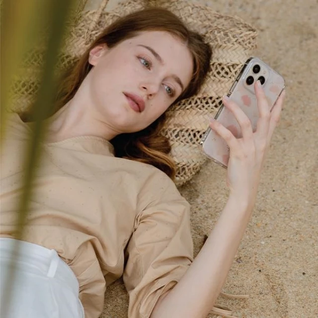 Чохол Uniq Coehl Meadow для iPhone 14 Plus Spring Pink (UNIQ-IP6.7M(2022)-MEASPNK)